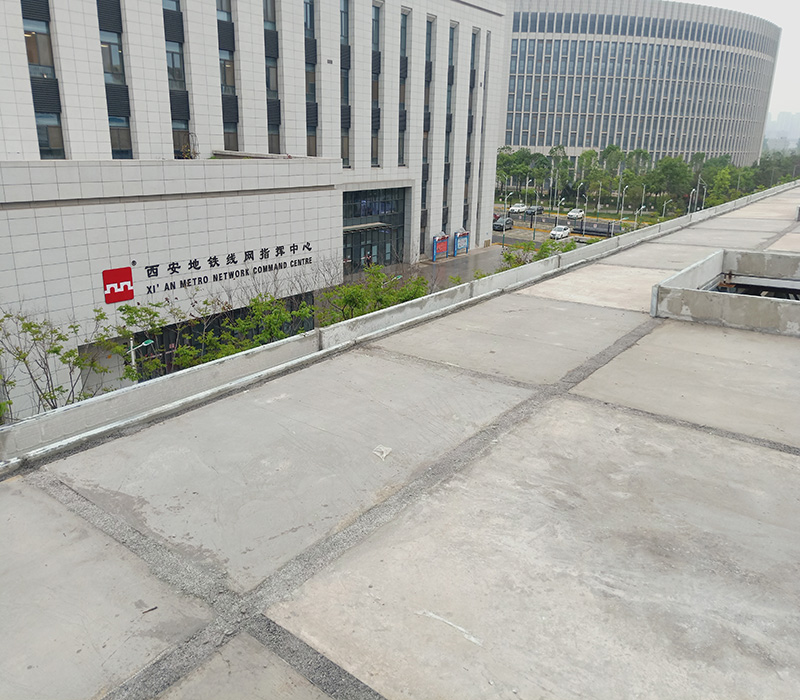 西安地铁钢边框保温隔热轻型板案例
